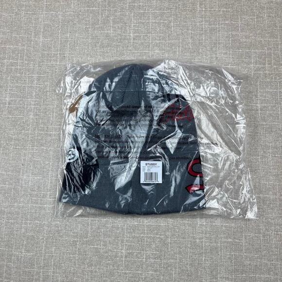 Stussy Mixed Logo Skullcap in Gray - Picture 4 of 4